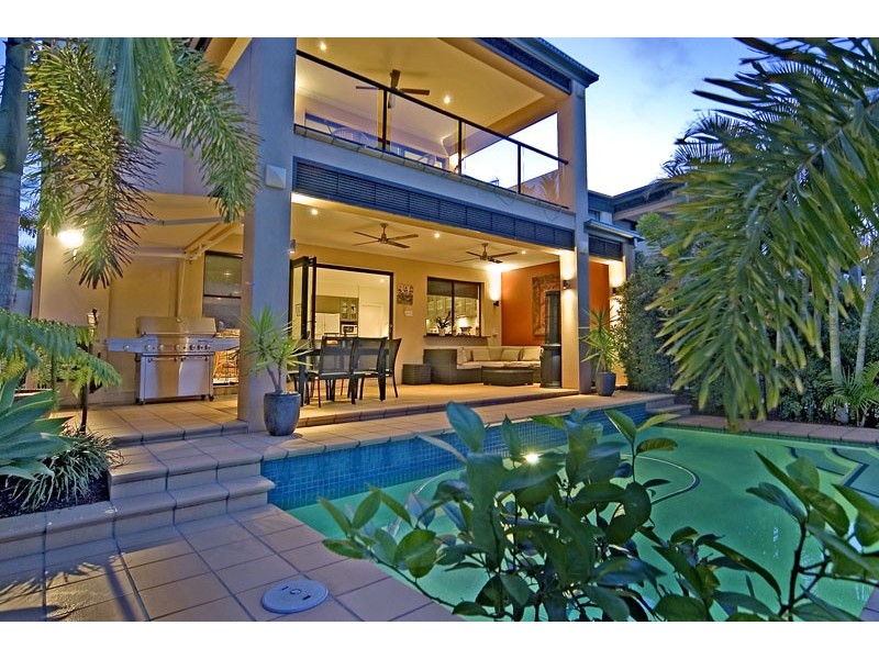 Hope Island QLD 4212