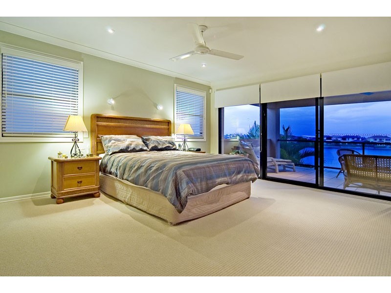 Hope Island QLD 4212