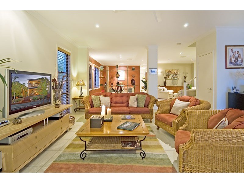 Hope Island QLD 4212