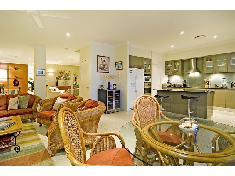 Hope Island QLD 4212