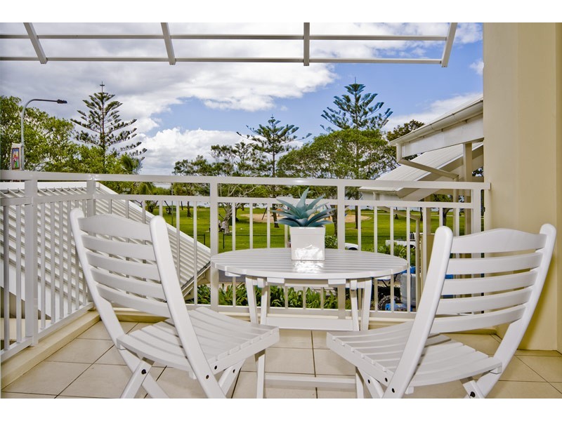 Labrador QLD 4215
