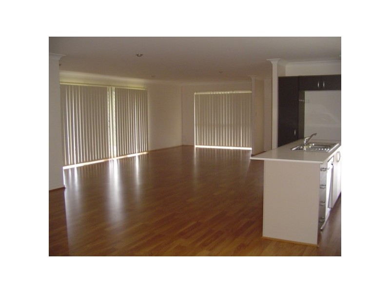 6  Dawe Street, Maudsland QLD 4210