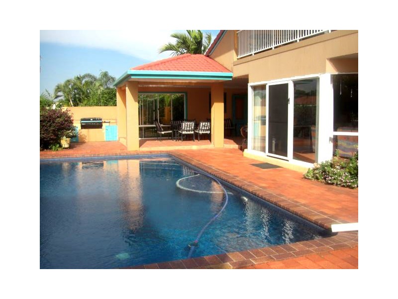 63  Pebble Beach Drive, Runaway Bay QLD 4216