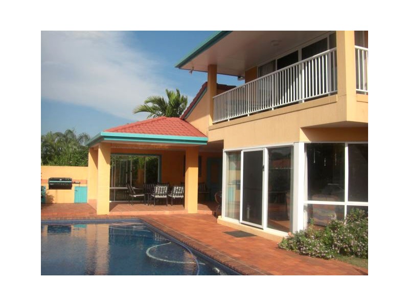 63  Pebble Beach Drive, Runaway Bay QLD 4216