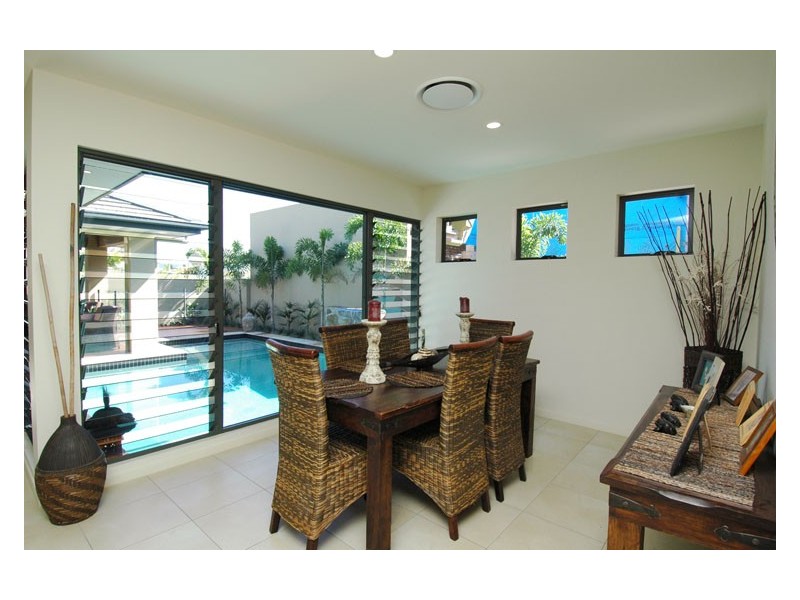 2840 Wylarah Way, Hope Island QLD 4212