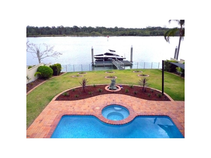 5282 Marine Drive North, Sanctuary Cove QLD 4212