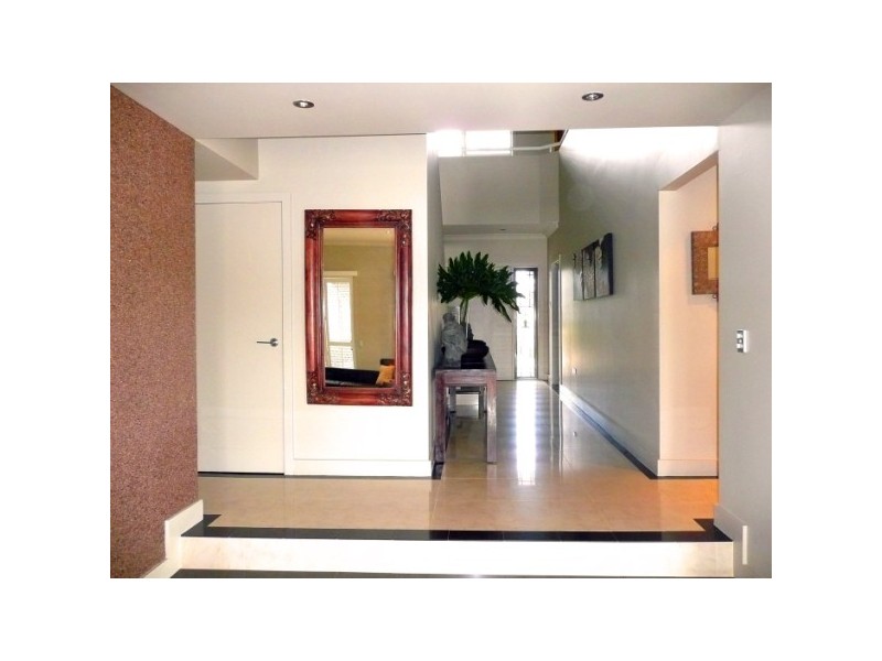 5282 Marine Drive North, Sanctuary Cove QLD 4212