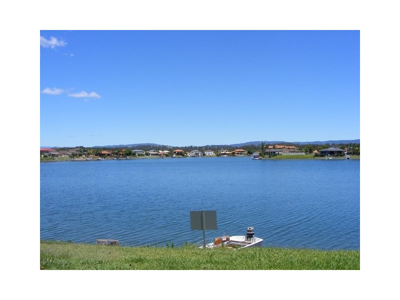 Monterey Keys QLD 4212