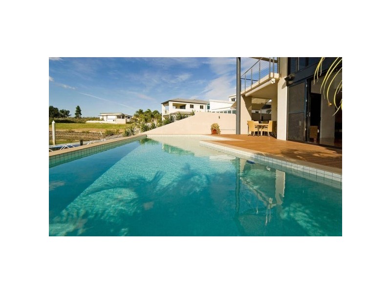 8075 Riverside Drive, Sanctuary Cove QLD 4212