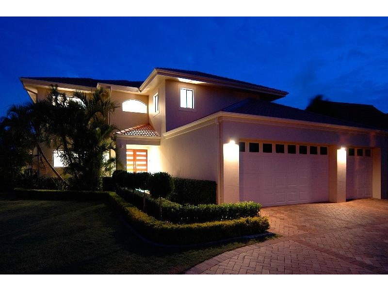 1092  Beechwood Drive, Hope Island QLD 4212