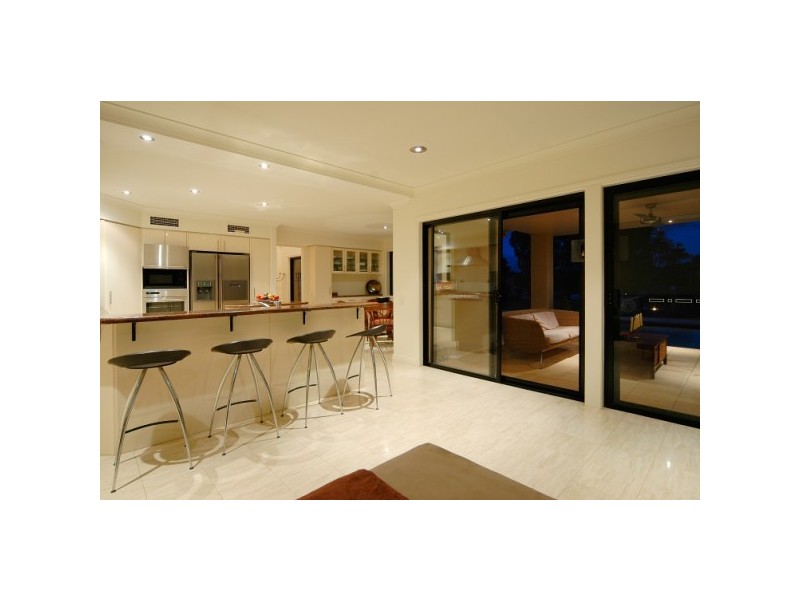 1092  Beechwood Drive, Hope Island QLD 4212