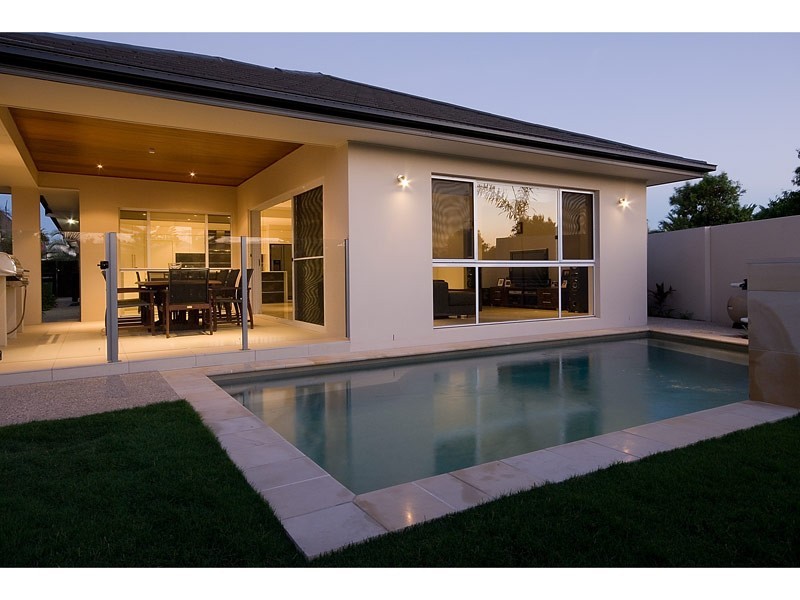 2816 Gracemere Circuit East, Hope Island QLD 4212