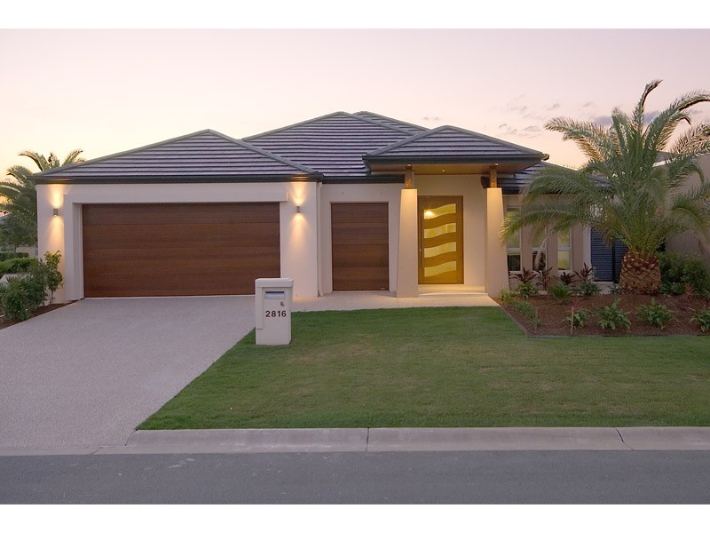 2816 Gracemere Circuit East, Hope Island QLD 4212