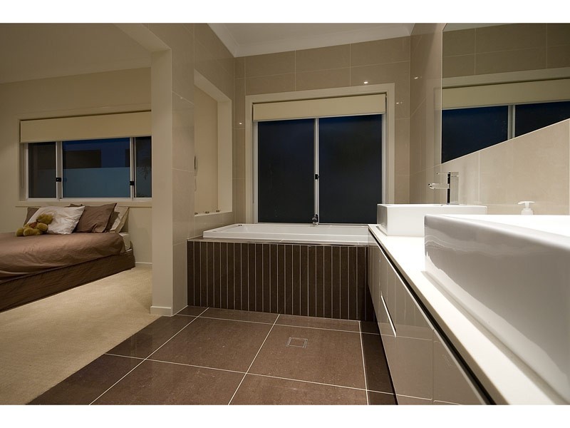 2816 Gracemere Circuit East, Hope Island QLD 4212