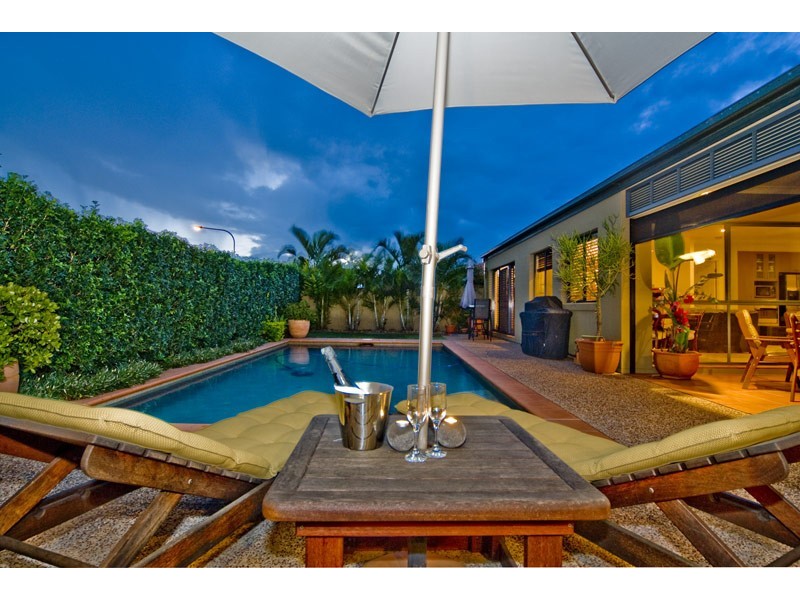 Hope Island QLD 4212