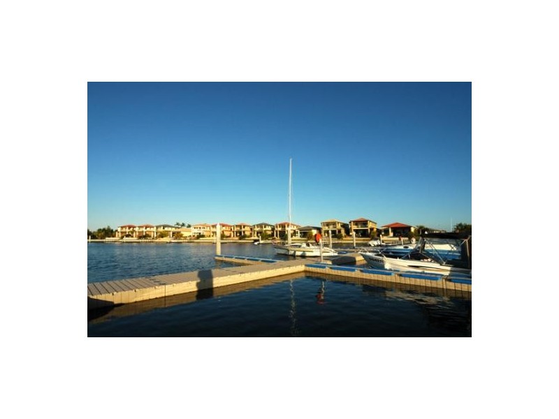 Hope Island QLD 4212