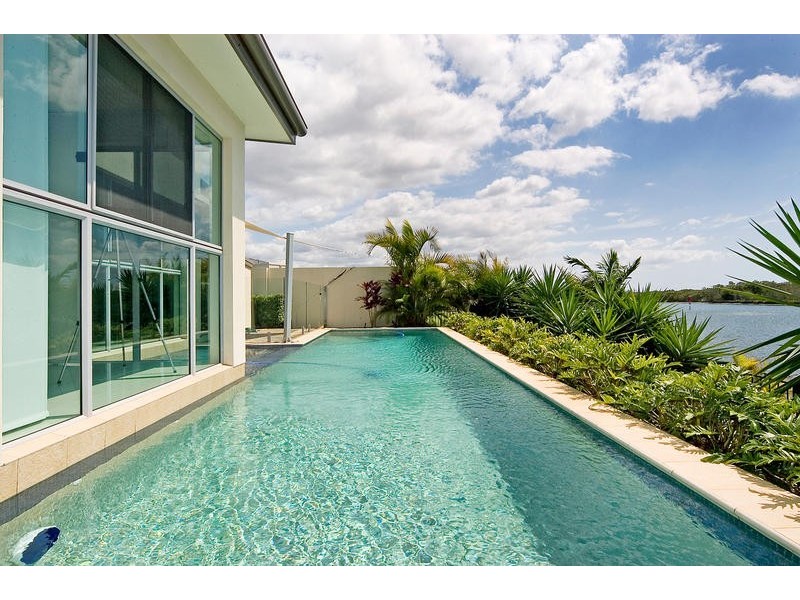 8087 Riverside Drive, Sanctuary Cove QLD 4212