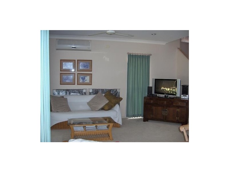 8130  Magnolia Drive West, Hope Island QLD 4212