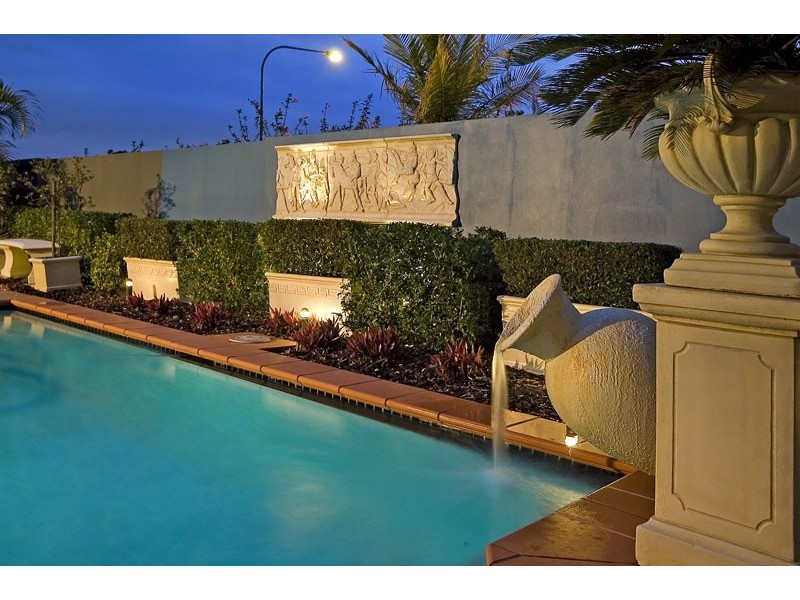 Hope Island QLD 4212