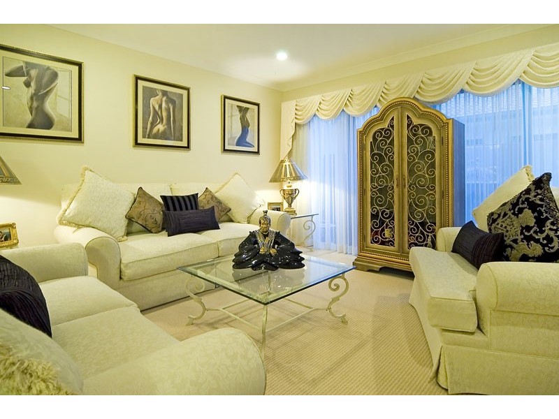 Hope Island QLD 4212