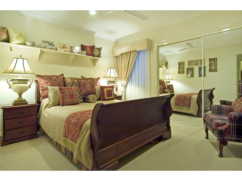 Hope Island QLD 4212