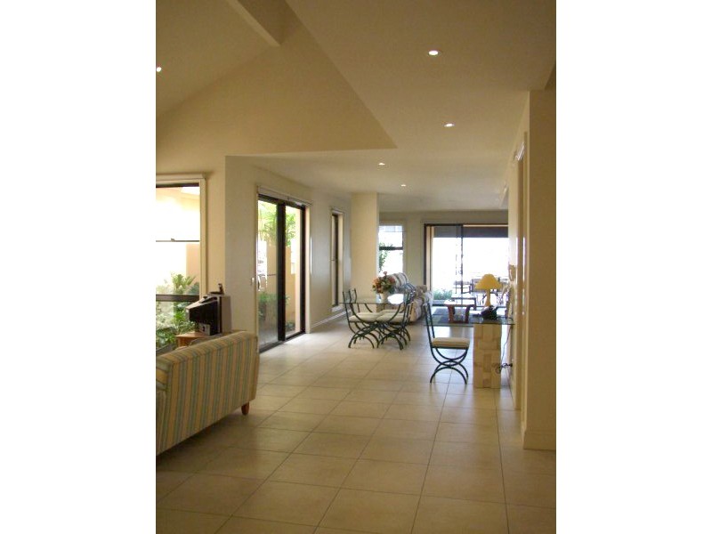 1505 Rosebank Way, Hope Island QLD 4212