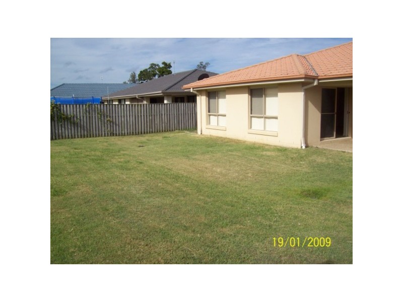 12 Maidenhead Street, Oxenford QLD 4210