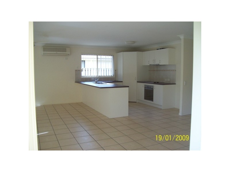 12 Maidenhead Street, Oxenford QLD 4210