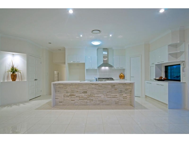 14 Boambillee Dr, Coomera QLD 4209