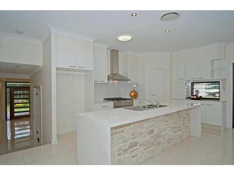 14 Boambillee Dr, Coomera QLD 4209