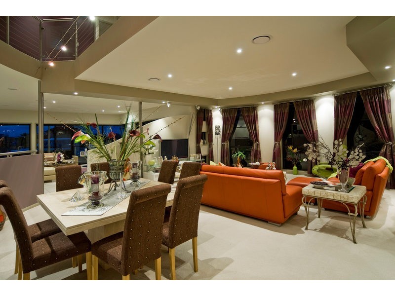 2163 Beaufort Way, Hope Island QLD 4212