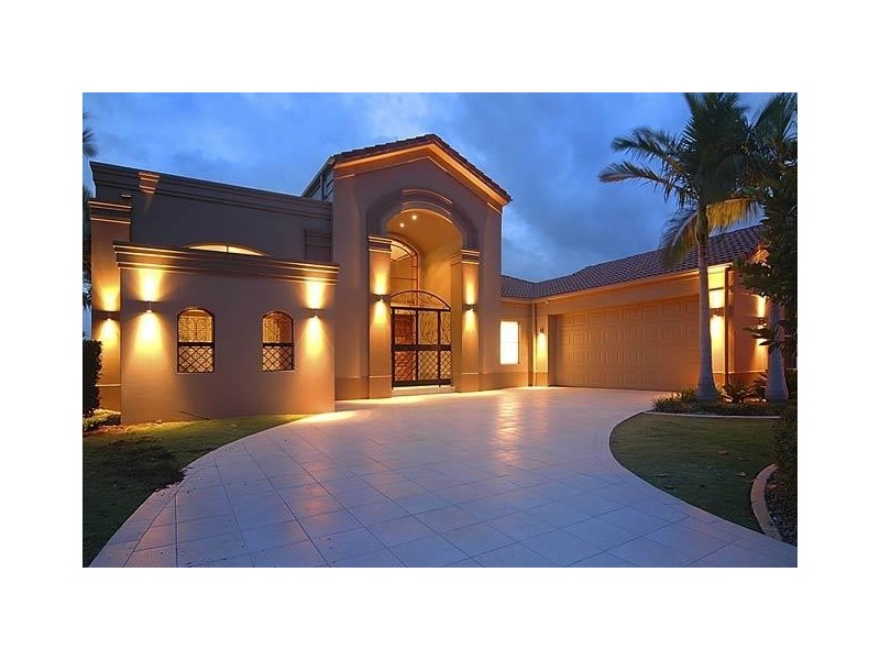 1663  Riverdale Drive, Hope Island QLD 4212