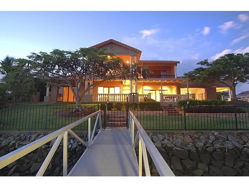 Hope Island QLD 4212