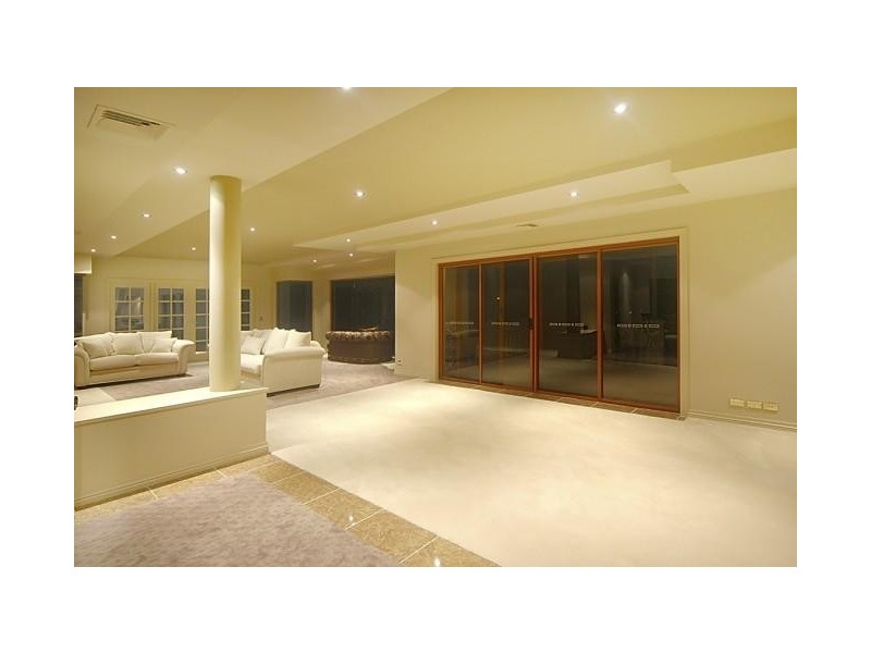 Hope Island QLD 4212