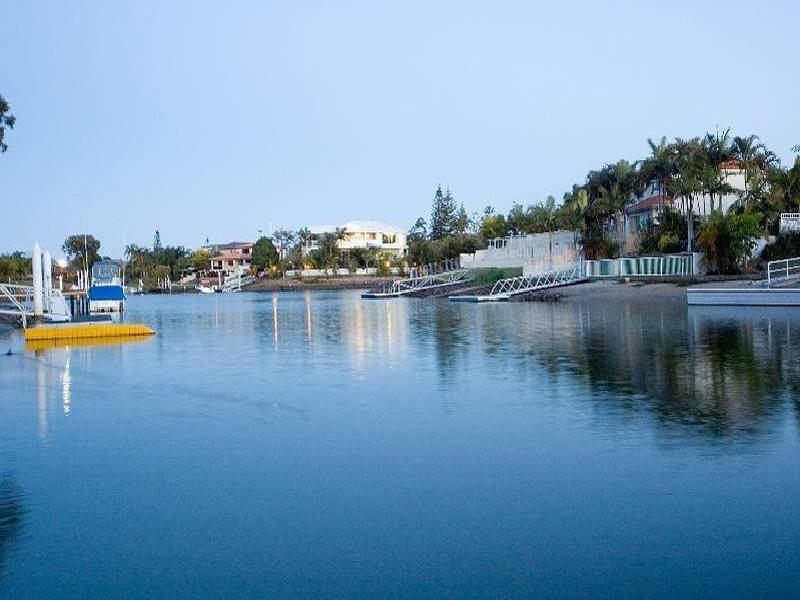 3 Chantilly Close, Benowa QLD 4217