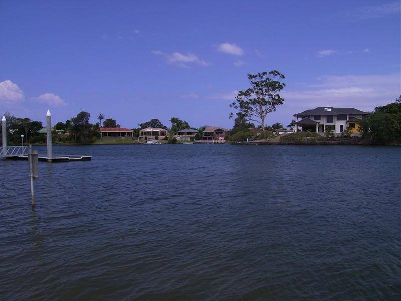 147 Sir Bruce Small Boulevard, Benowa QLD 4217