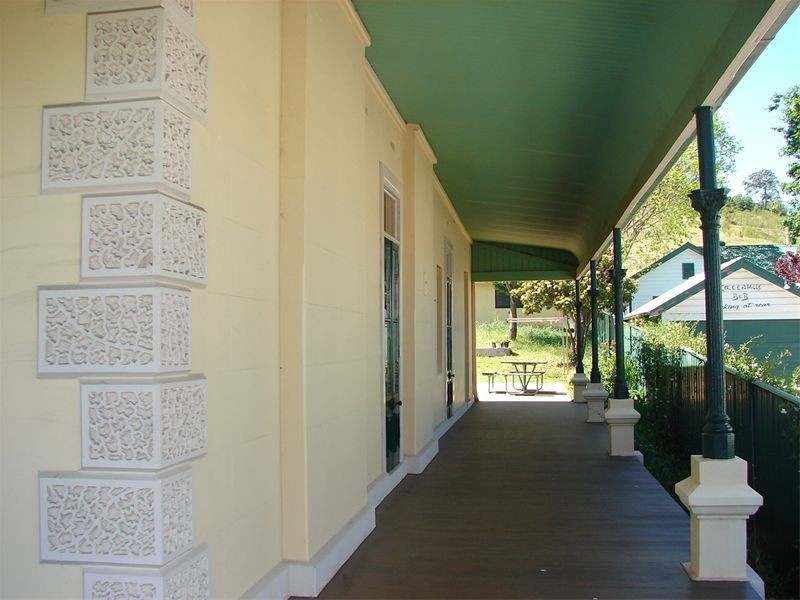 42  Argyle St, Picton NSW 2571