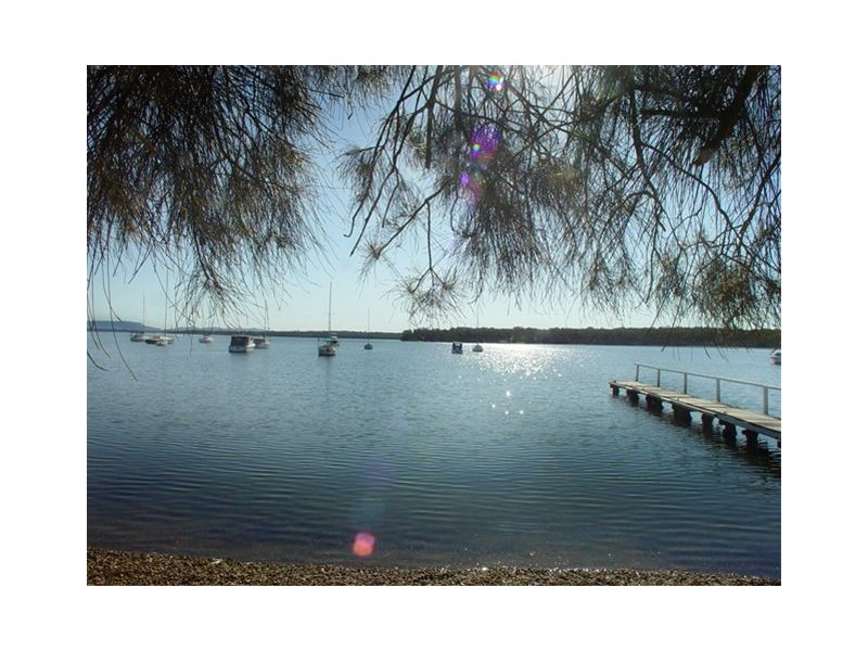 32 Lloyd Avenue, Chain Valley Bay NSW 2259