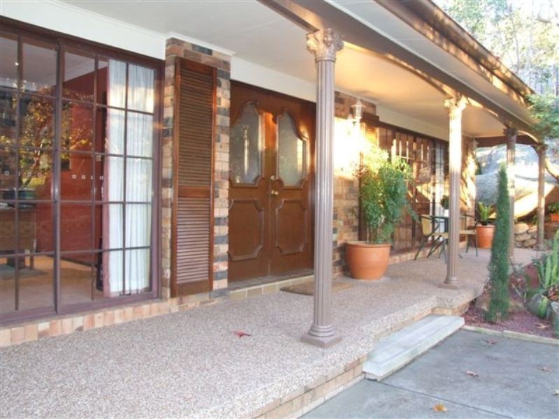 4  Meckiff Close, Menai NSW 2234