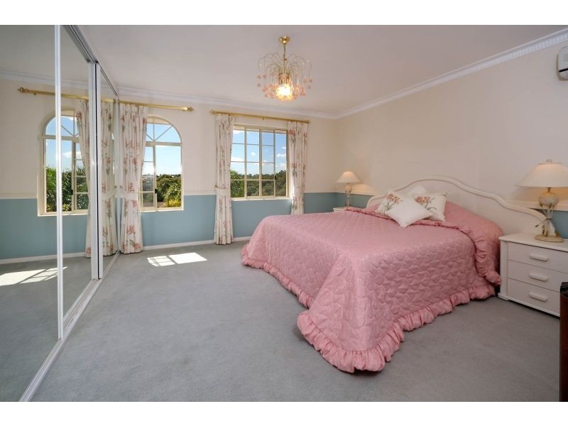 5  Von Nida Place, Menai NSW 2234