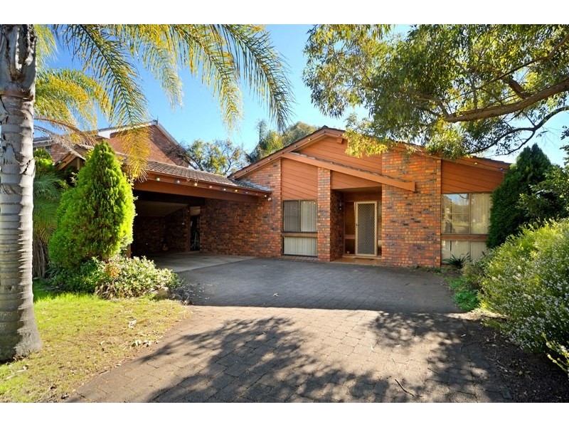 3  Hassett Close, Menai NSW 2234
