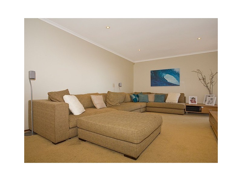 104  Blaxland Drive, Illawong NSW 2234