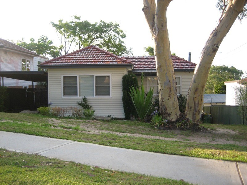 5  Banksia Avenue, Engadine NSW 2233