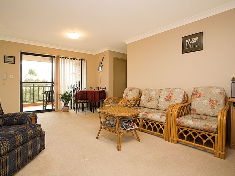 Level 3 30/42-48 Merton Street, Sutherland NSW 2232