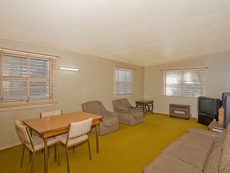 57 Mokera Avenue, Kirrawee NSW 2232
