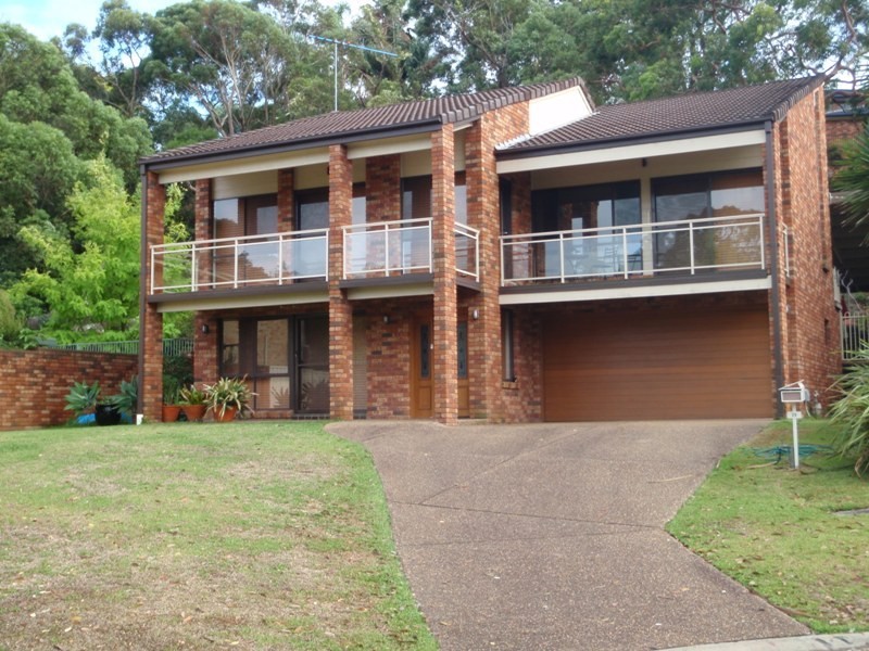 25 Tennant Place, Illawong NSW 2234