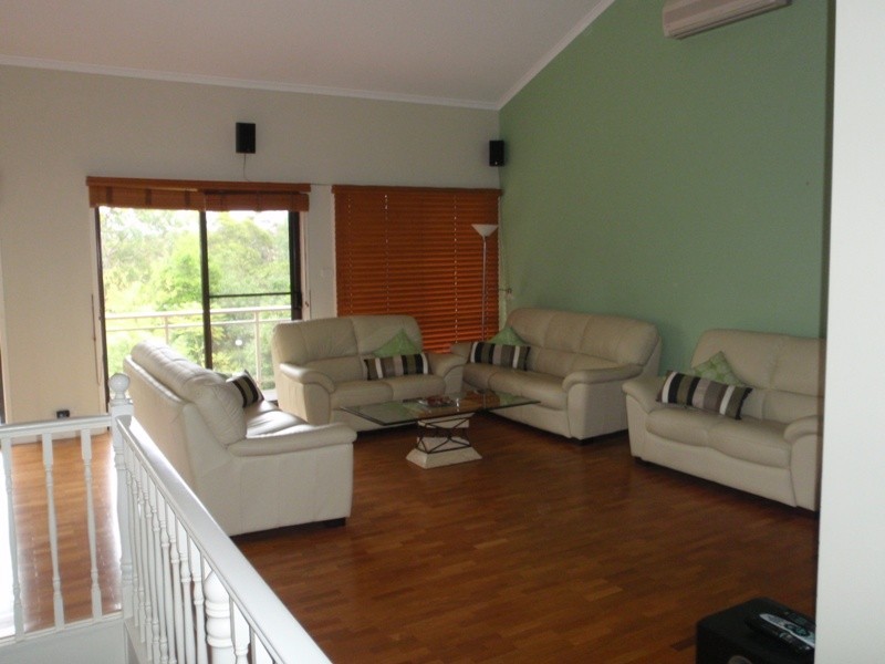 25 Tennant Place, Illawong NSW 2234