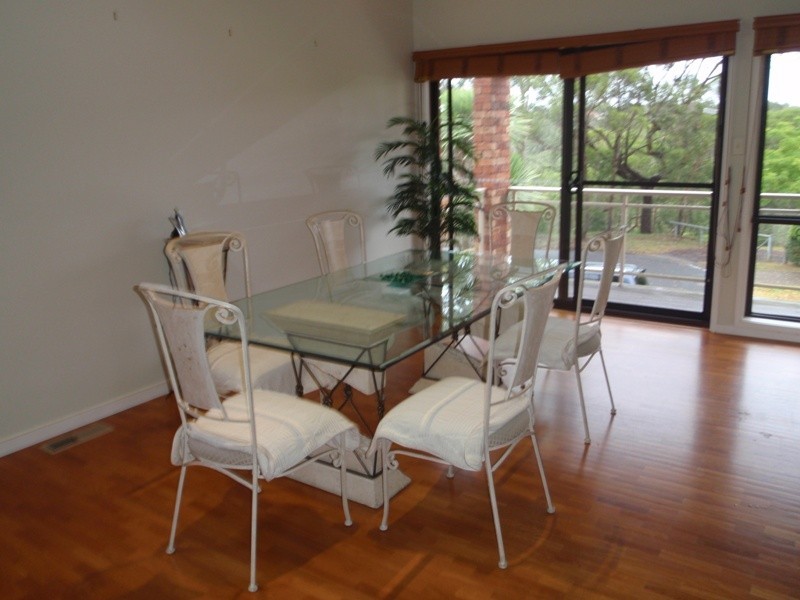 25 Tennant Place, Illawong NSW 2234