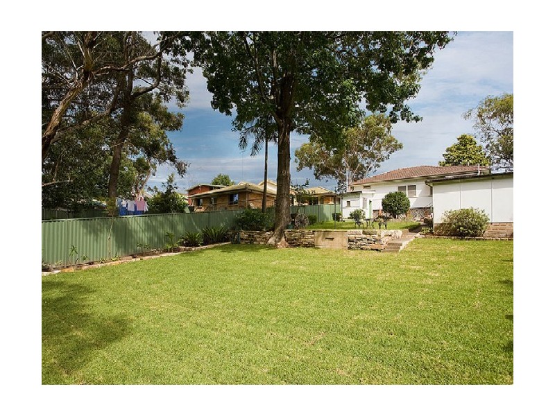 6 Fletcher Avenue, Miranda NSW 2228