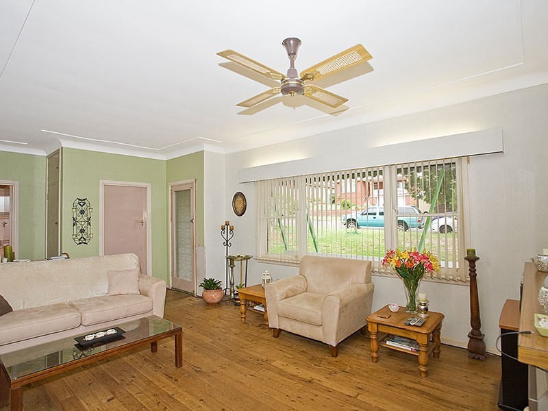 6 Fletcher Avenue, Miranda NSW 2228